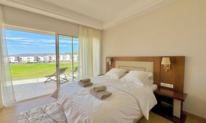 Tamrhakht Apartment | The Absolute Gem with pools, Amazing Seaview & Golf - Taghazout Bay