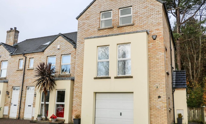 Coleraine House | THE ADMIRAL, pet friendly, with open fire in Coleraine
