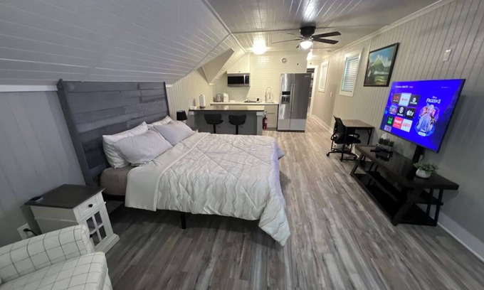 Lawrenceville Apartment | The Adorable Studio