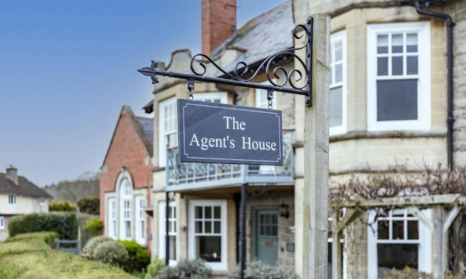 Westbrook Court Bed & Breakfast | The Agents House, Bed & Breakfast