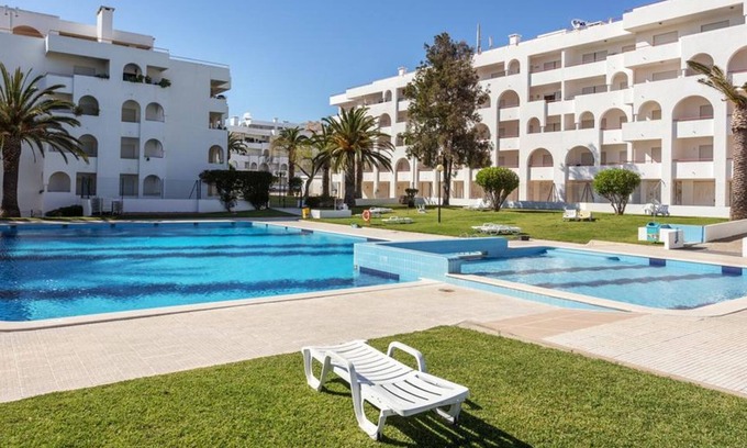 Alporchinhos Apartment | The Algarvean Oasis with pool by LovelyStay