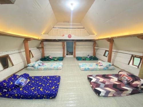 Ambarita House | the Aljulens Homestay