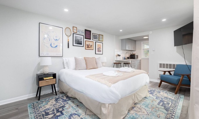 Old Mystic Apartment | The Andrews Studio · Near Mystic, Casinos + USCGA