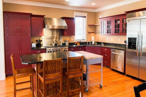Eastport House | The Annapolis Firehouse - iTrip Annapolis