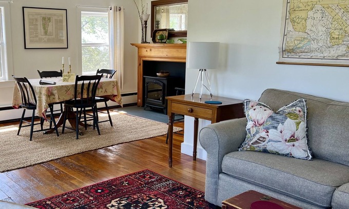 St. Johnsbury Center Apartment | The Annex at Bullfrog Hall. Country Charm in the ❤️ of the Historic District.
