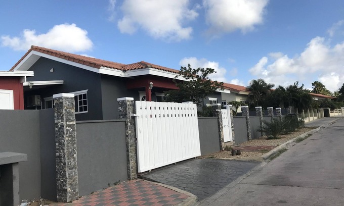 Oranjestad Apartment | The apartment of La Casita Torres