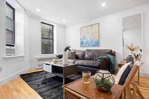 Harlem Apartment | The Apollo