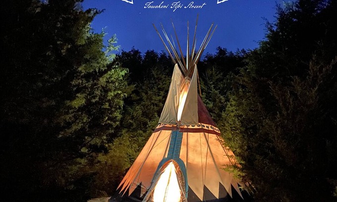Wills Point Cabin | The Arrowhead Tipi Resort - Many Mountains - Nomadic Tipis on Lake Tawakoni