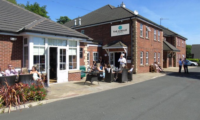 Blackburn Hotel | The Avenue Hotel Ltd