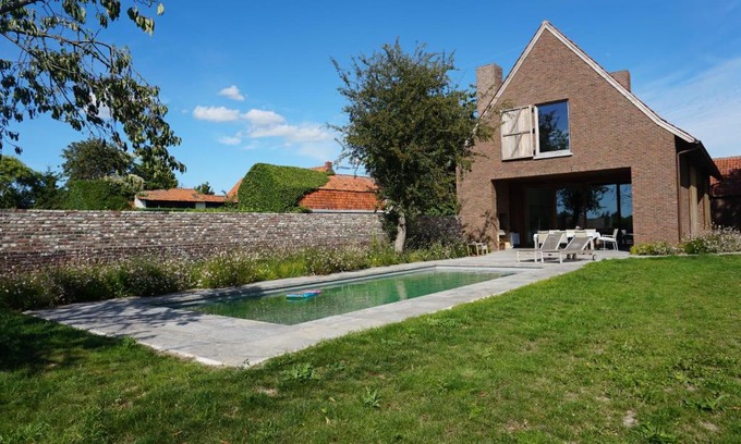 Poeke House | The Barn