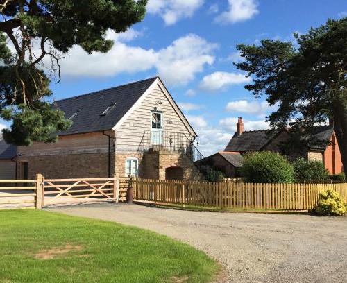 Bromyard Apartment | The Barn - Nr Bromyard