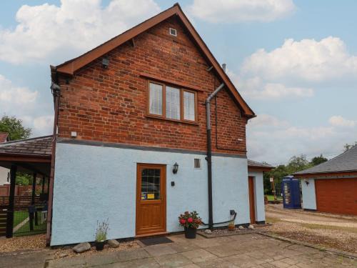 Walcot House | The Barn The Elms