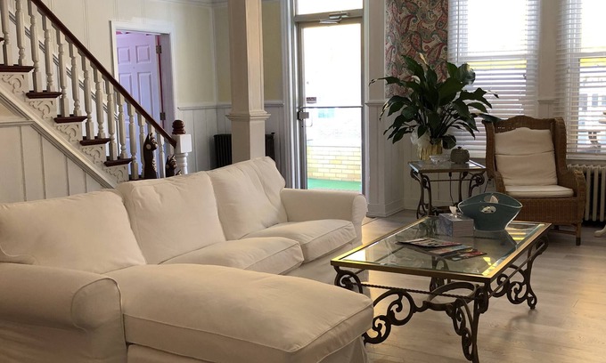 Buckhannon Hotel | The Baxa Inn