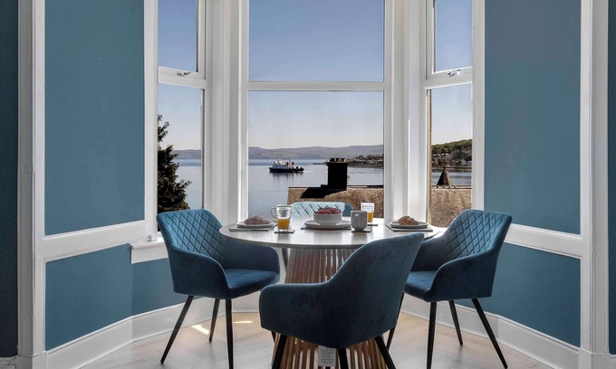 Rothesay Apartment | The Bayview- Modern Luxury Apartment