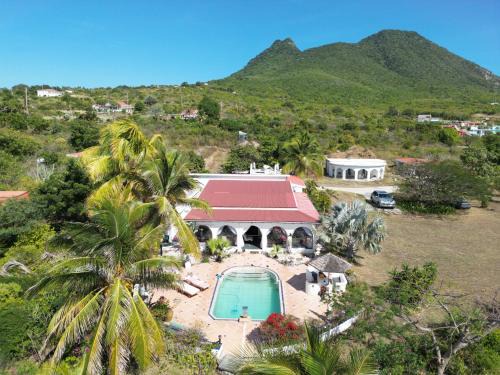 Oranjestad House | The Beach House and 2 appartments for full or separate rental, all with pool and private beach