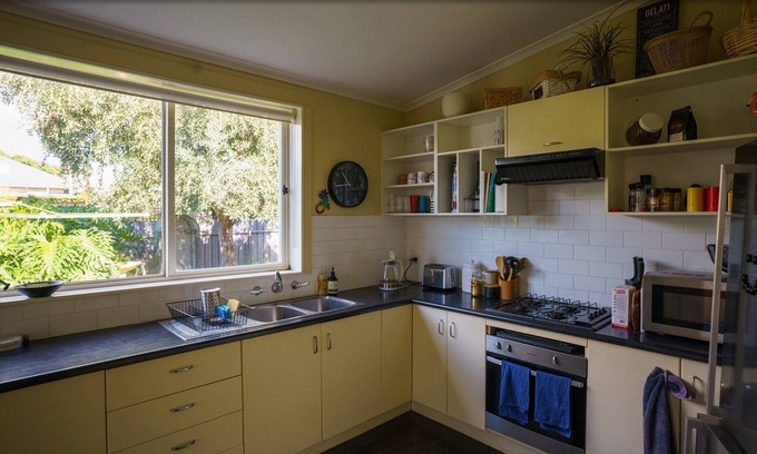 Semaphore House | The Beach House, Semaphore