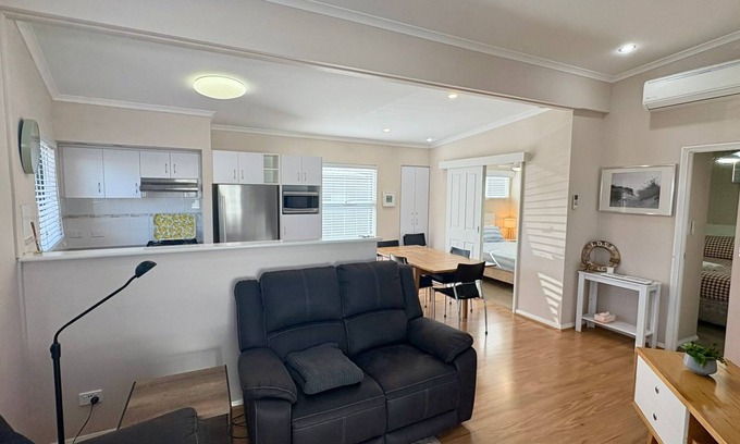 Broadwater House | The Beach Quarters Cabin – Relaxed Coastal Living at Geographe Bay Holiday Park