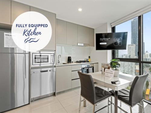 Surfers Paradise Apartment | The Beachfront - 22F Skyline and Ocean view Studio with View Pool Gym Sauna