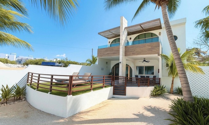 Colonia Meteorologico Villa | The Best Pool and Best Sunrises + Oceanview