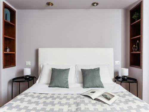 Porta Tenaglia Apartment | The Best Rent - Spacious one-bedroom apartment in Moscova district