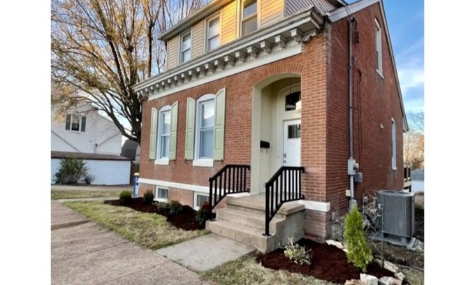 Washington House | The Bird Creek Inn: Downtown Charming Historic Home