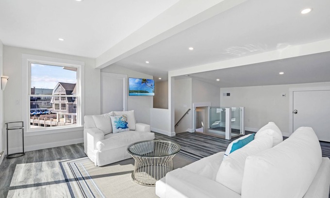 Gloucester Villa | The Birds Eye View Villa & Pavilion Beach