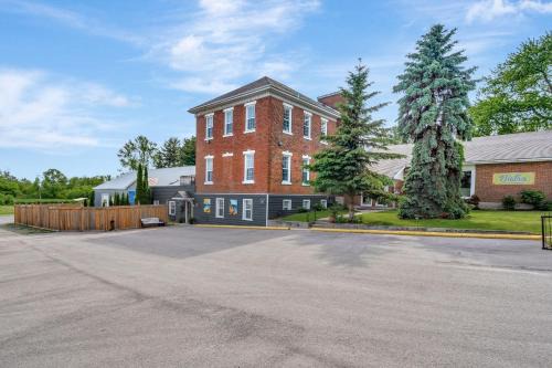 Bloomfield Hotel | The Bloomfield Inn