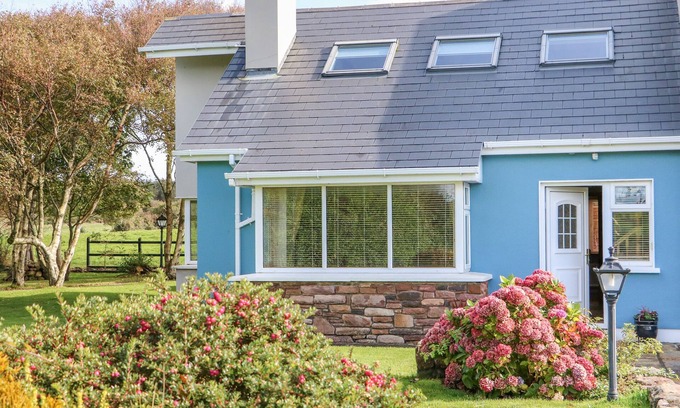 Tralee Cottage | THE BLUE ANNEX, pet friendly, with open fire in Tralee, County Kerry