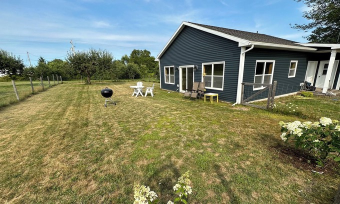 Bridgetown House | The Blue House in the Orchard