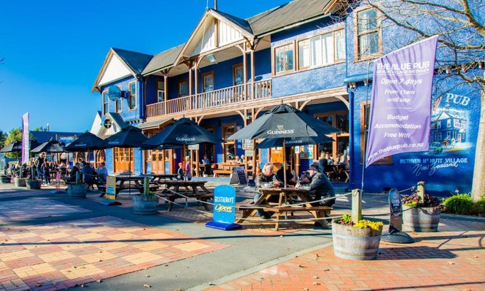 Methven Hotel | The Blue Pub