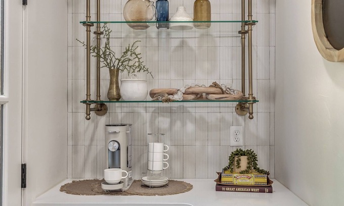 Wheatland House | The Blue Stag at Selah 2 bed 2 bath+ loft Sleeps 7