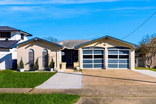 Flour Bluff House | The Bluff Breeze