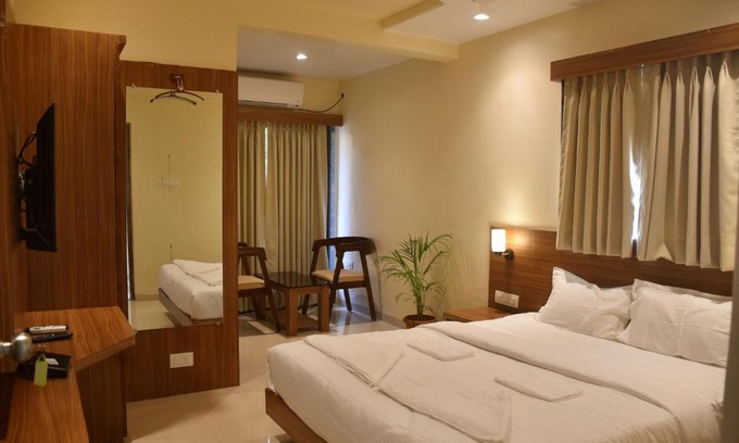 Karde Hotel | The Byke Skylark Seafront Resort, Dapoli