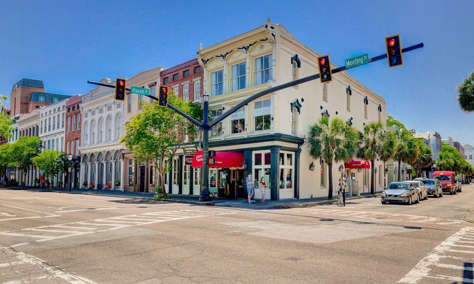 Charleston Historic District Condo | The Carolina-Where Luxury And Location Meet-Heart Of Historic District