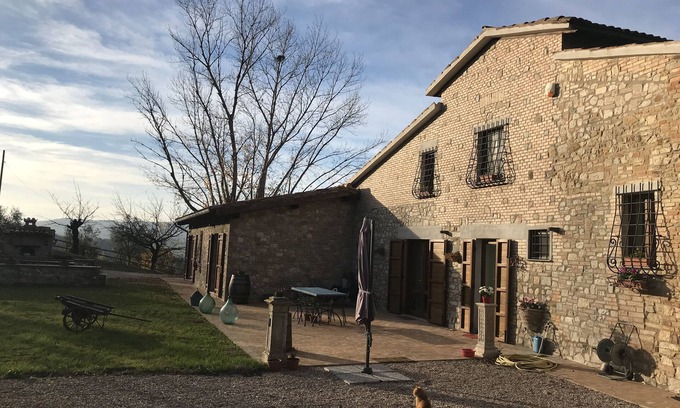 Todi Villa | The Casale di Todi on the Umbrian Hills
