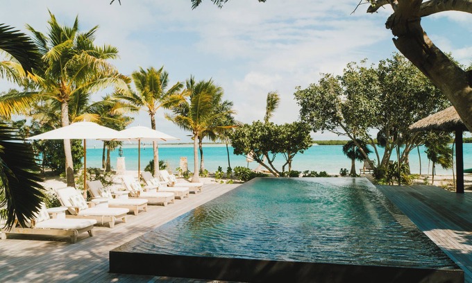 Leeward Settlement Villa | The Catch Villa in Grace Bay by Island House VLM-New to Market!