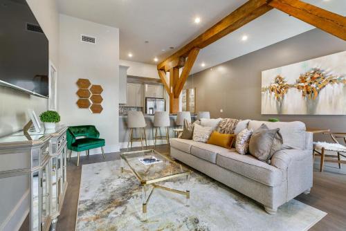 Central Business District Apartment | The Catherine