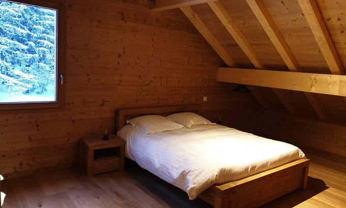 Rochejean House | The chalet.