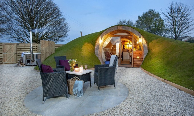 East Horrington Cabin | The Charm Inn, The Little Burrow