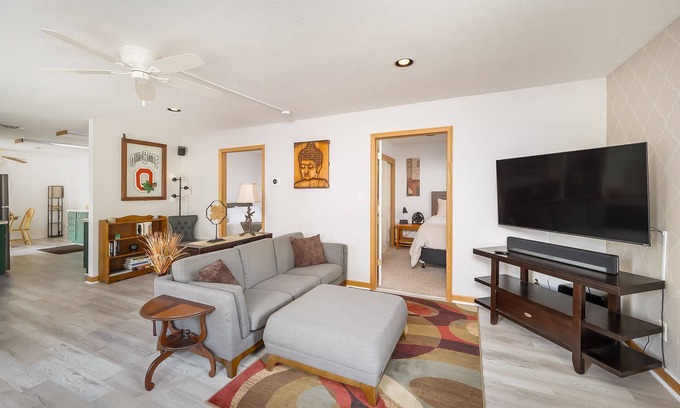 Marysville House | The Charming Little Villa of Uptown Marysville