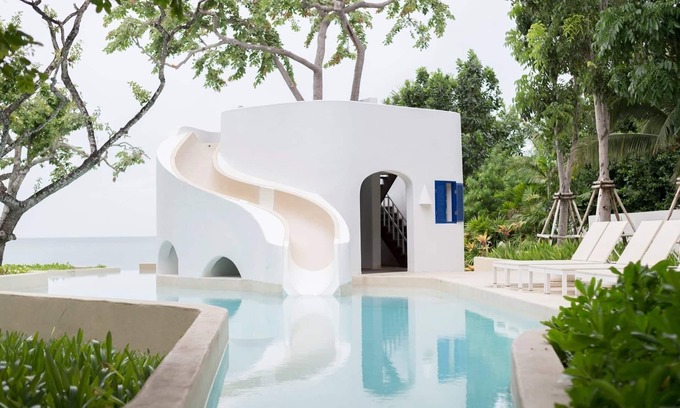 Nong Kae Apartment | The Che pool access beachfront by Away