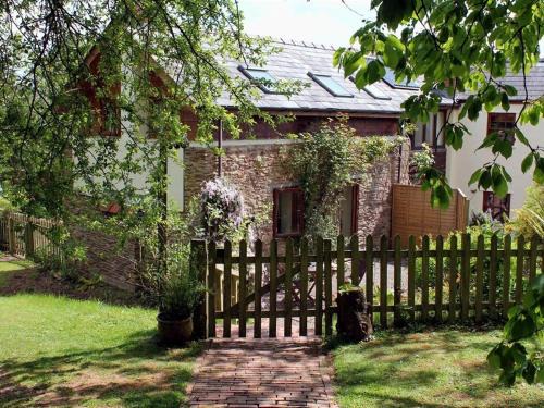 Flaxley House | The Cider Barn
