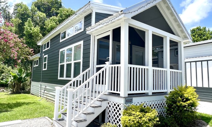 Clermont House | The Citrus House - Lakeside Tiny Home Near Orlando
