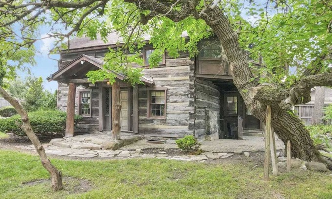 Old North Columbus House | The City Cabin - Unique and Historic!