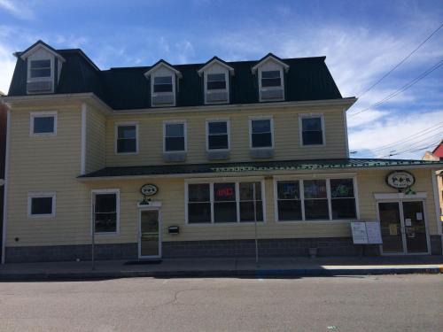 Northern Cambria Hotel | The City Hotel Bar & Grill