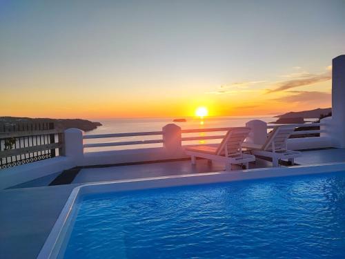 Megalochori Apartment | The Cliff Reflections - Adults Only