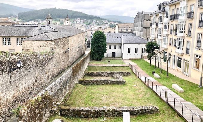 Viveiro Apartment | The Cliffs - Calexa das Monxas