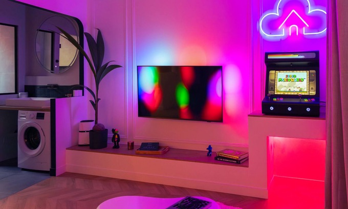 Old Town Apartment | The Cloud - Troyes City Center - Luxury Spa & Gaming Suite