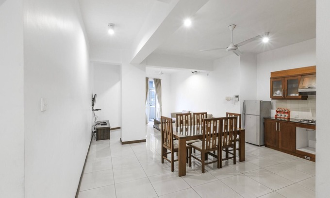 Wellawatta North Apartment | The Clover is a beautiful apartment with two bedrooms and baths.