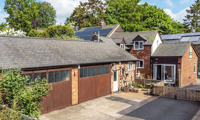 Bishops Castle Cottage | The Coach House- UK45660